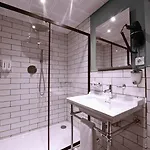 انسيتي نيسانتاسي فندق 3*