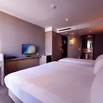 انسيتي نيسانتاسي فندق 3*